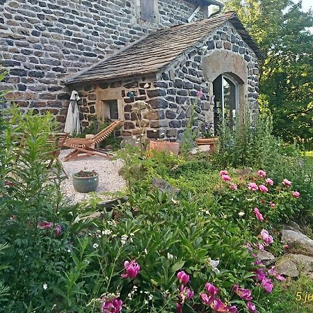 Bed and Breakfast Bastides Du Mezenc Saint-Front  Exterior foto